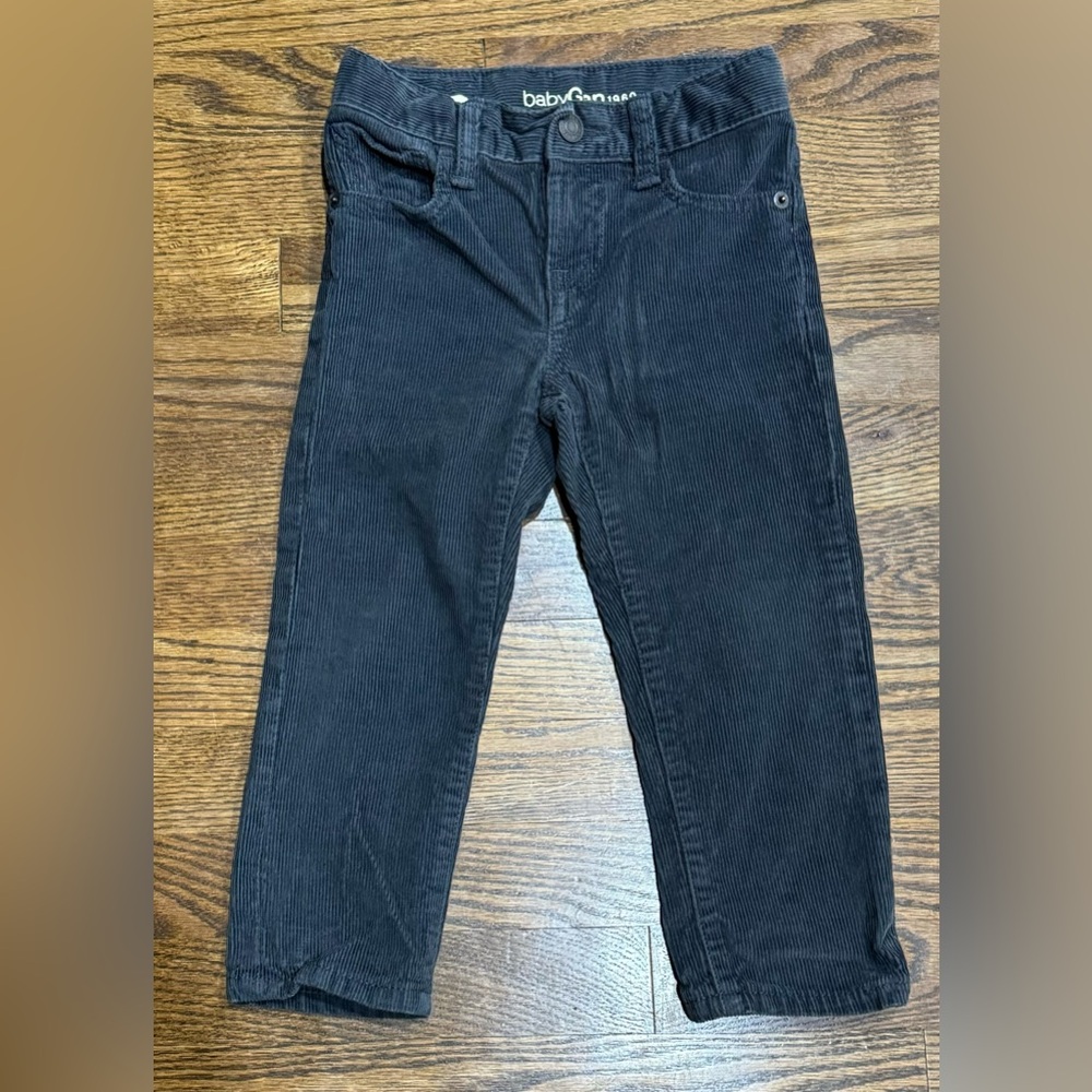 EUC Baby Gap toddler boy slim fit corduroy pants, size 3